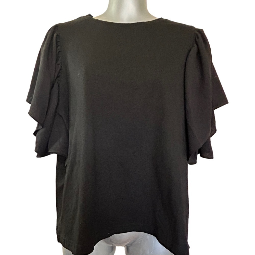 Ontwelfth Flutter Sleeve Blouse • Used • Size: Large